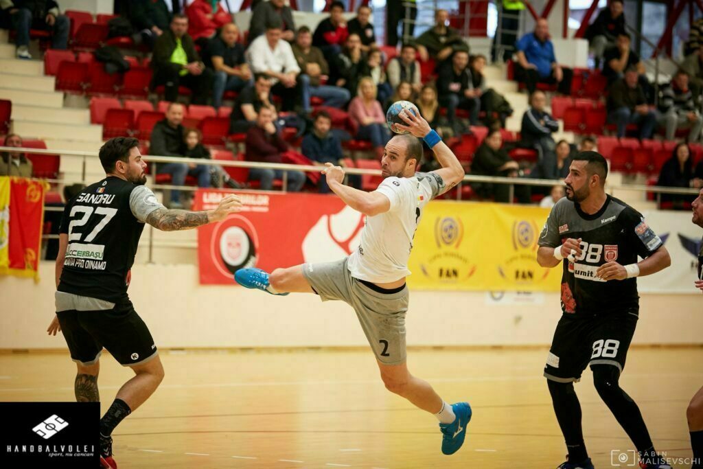 10.-dinamo-csmb-18-19-cupa-romaniei-henrique-teixeira