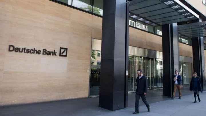 107781628_deutsche.bank_.london.offices.g