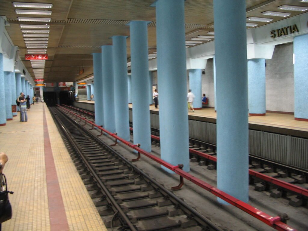 1200px-Metro_obor_bucharest_ro