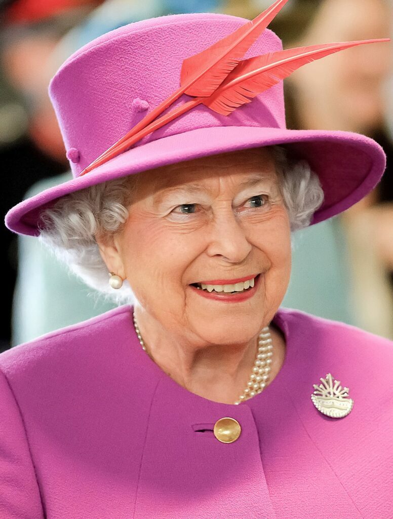 1200px-Queen_Elizabeth_II_in_March_2015
