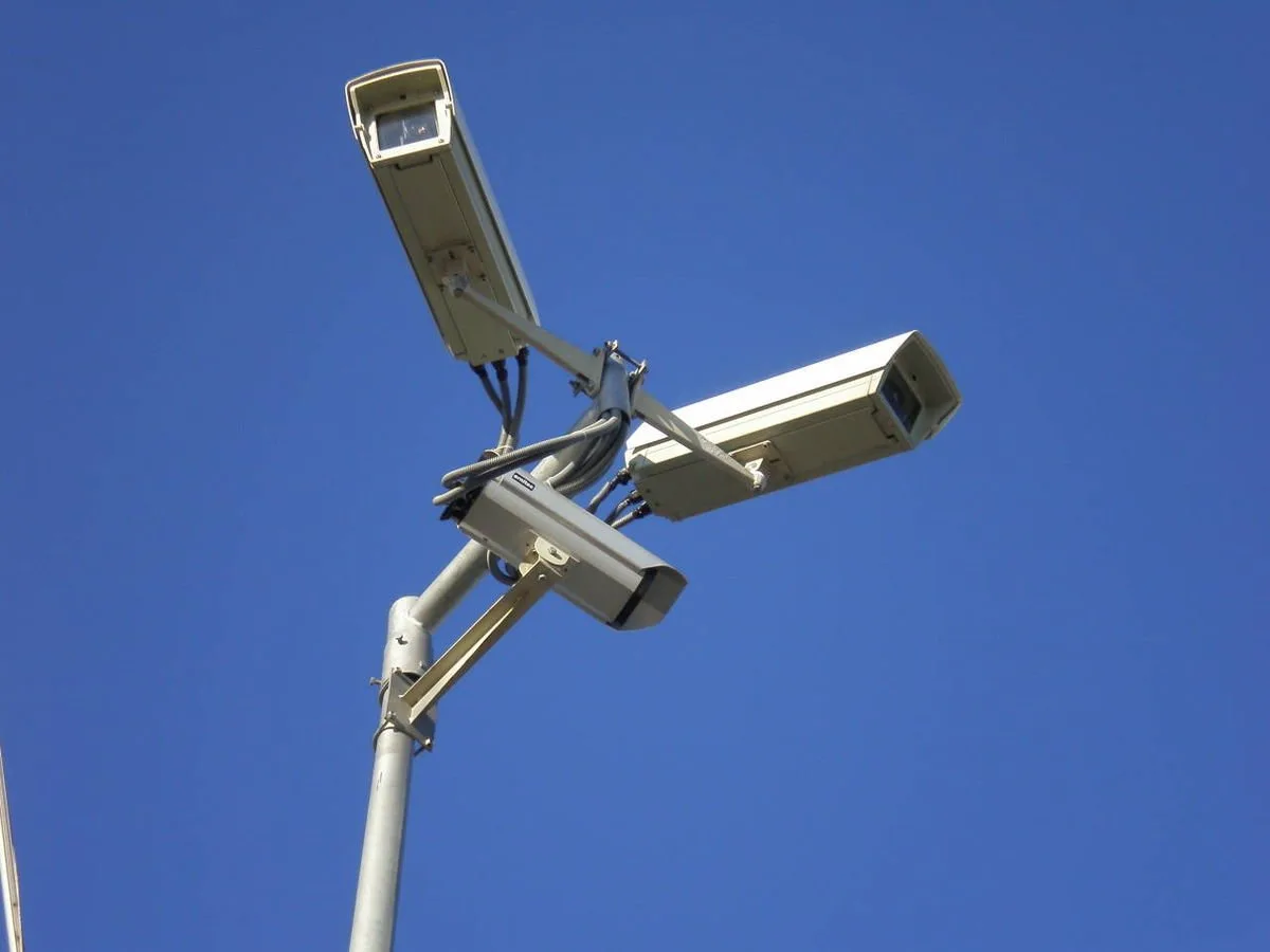 Bitdefender identifică mai multe vulnerabilităţi la un model popular de cameră video