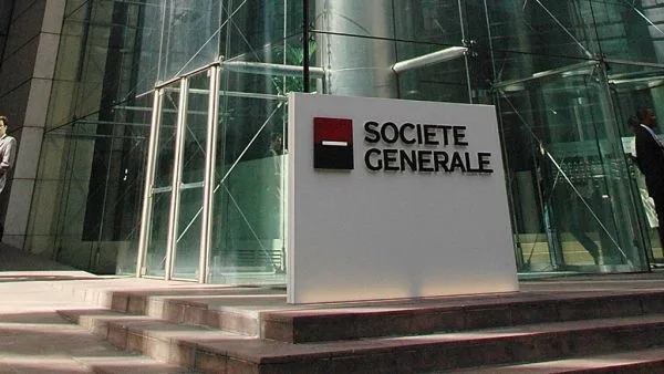 Societe Generale îşi reorganizează structura de conducere