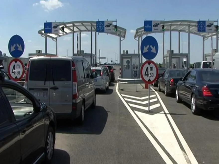 Convoiul blocat în Austria au intrat în ţară prin Nădlac II