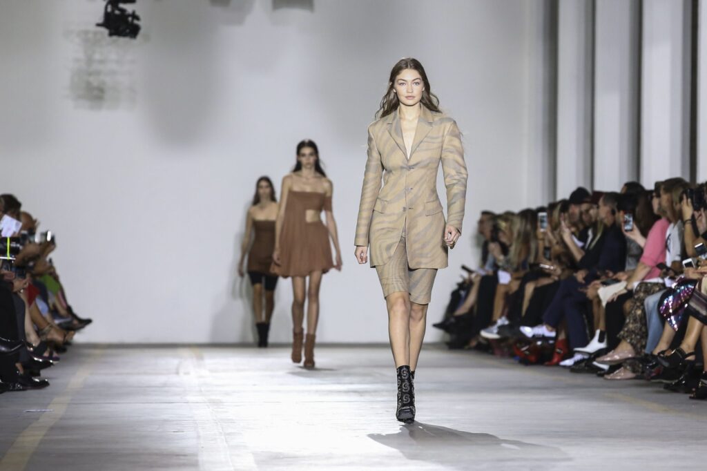 Casa-de-moda-Roberto-Cavalli-in-prag-de-faliment-scaled