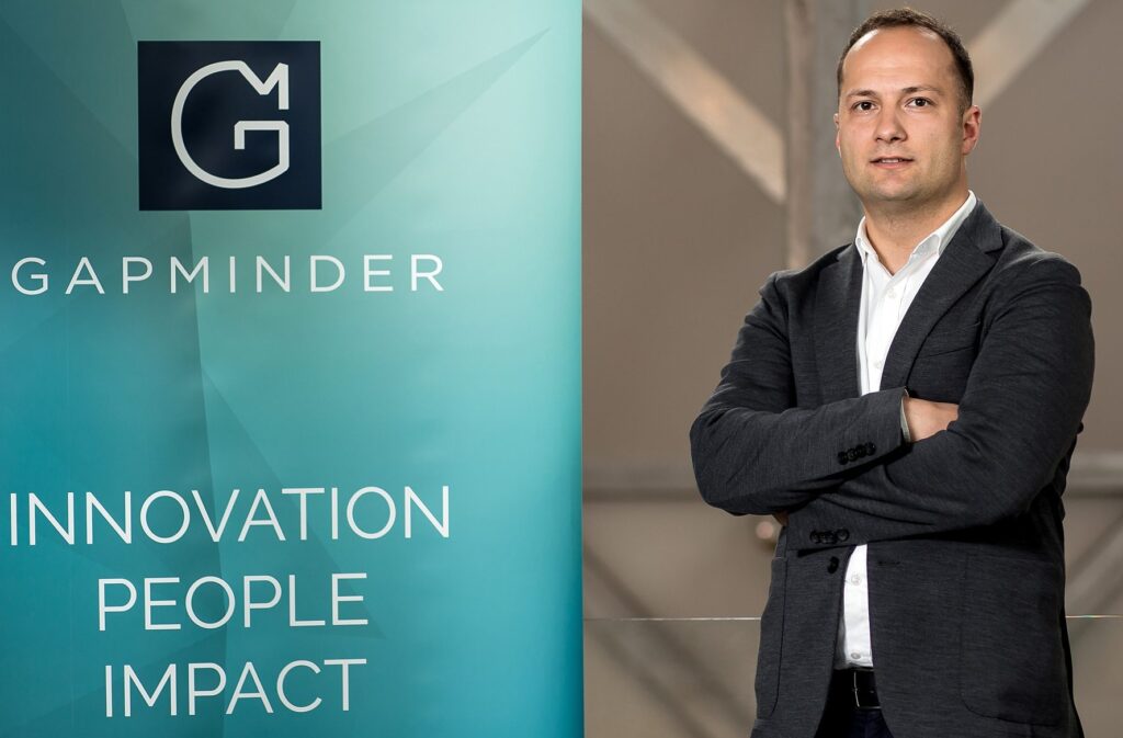 Cristian-Dascalu_Partener-GapMinder-VC-Co-Fondator-Techcelerator-e1613983474130