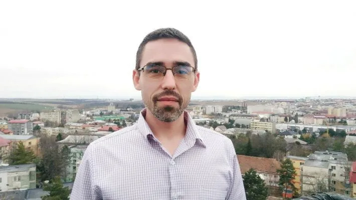 Candidatul USR pentru preşedinţia CJ Suceava este  jurnalistul Dinu Zară
