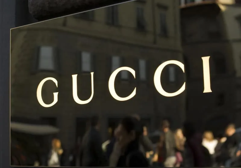 Gucci donează 500.000 de dolari UNICEF pentru a ajuta la furnizarea de vaccinuri COVID