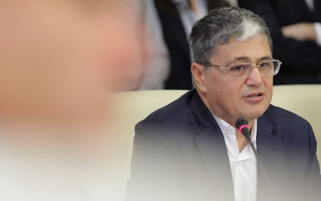 Guvernul analizează două variante de sprijin pentru turism