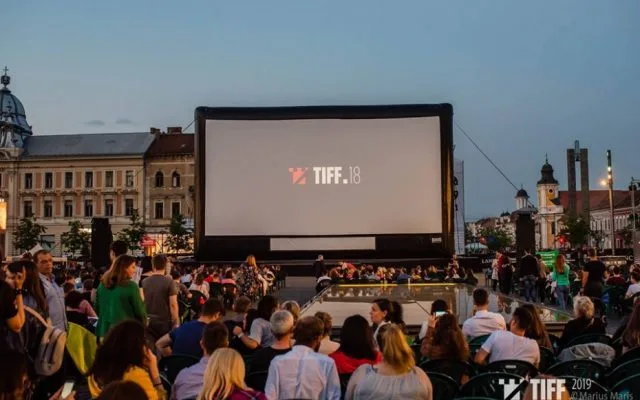 Retrospectiva Federico Fellini – o proiecţie de gală în Piaţa Unirii din Cluj-Napoca