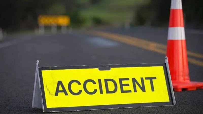 Alba: Unul dintre bărbaţii răniţi într-un accident dintre o căruţă şi o maşină a decedat