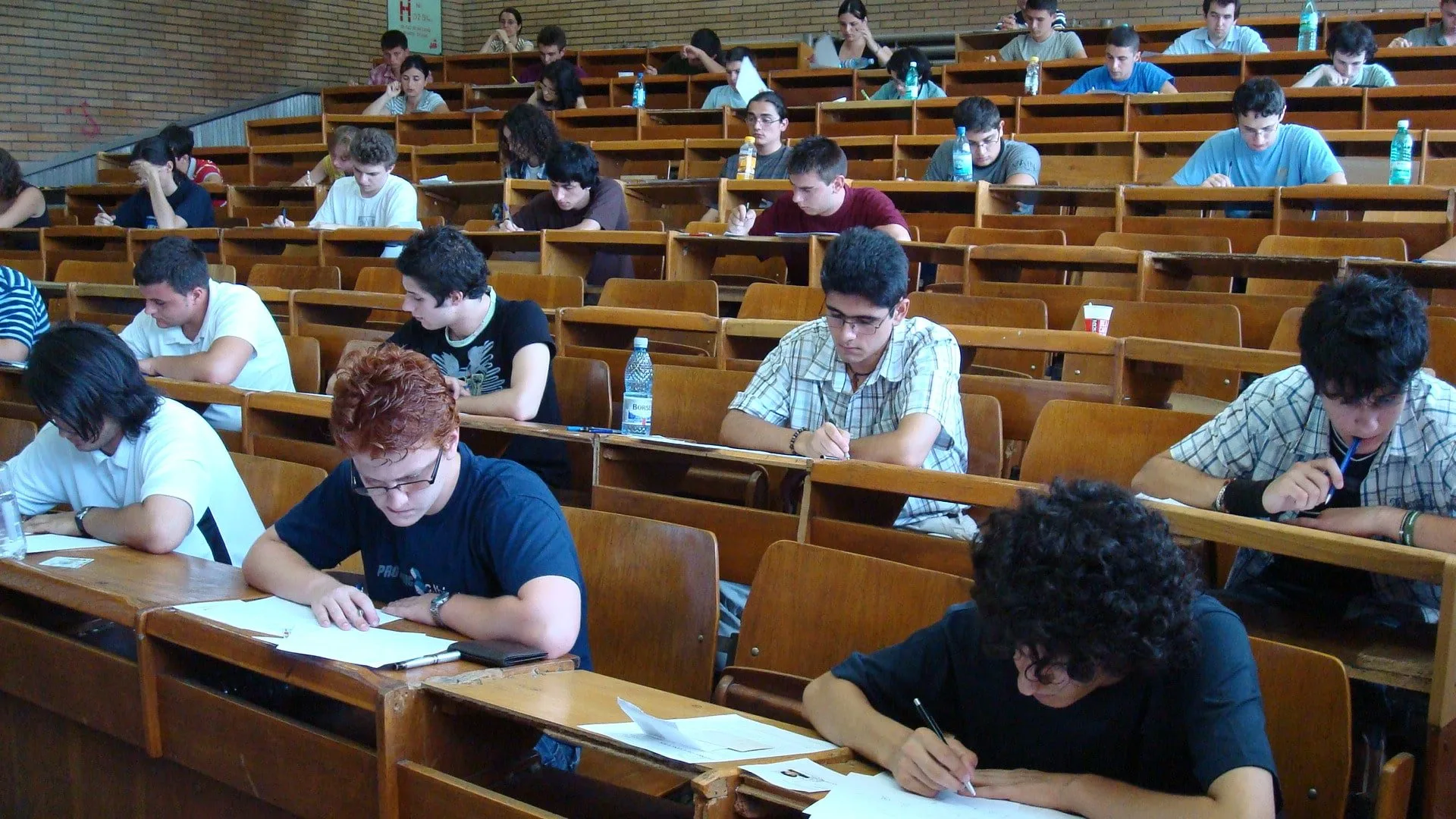 Piața de muncă a aviației stă din ce în ce mai prost. Studenții pleacă irevocabil din România