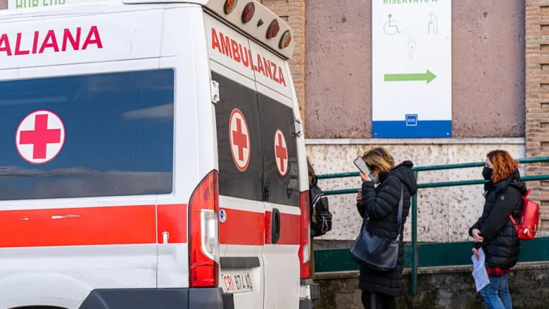 Un asistent medical din Italia a fost arestat pentru că oferea vaccinări false.