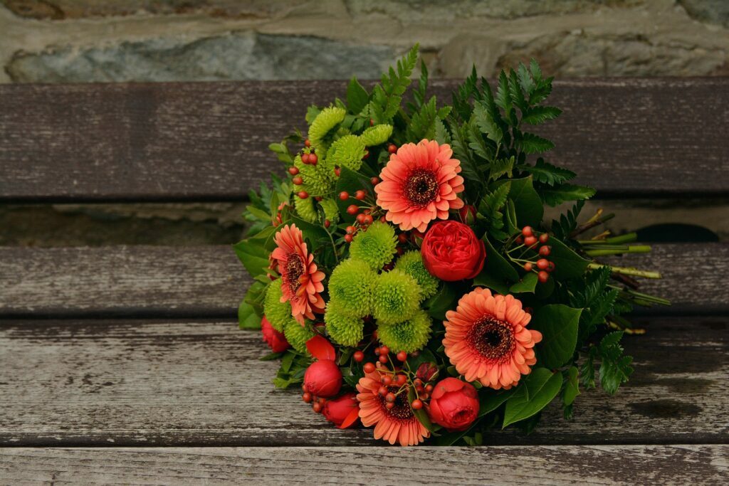autumn-flowers-g0d00edf3d_1920