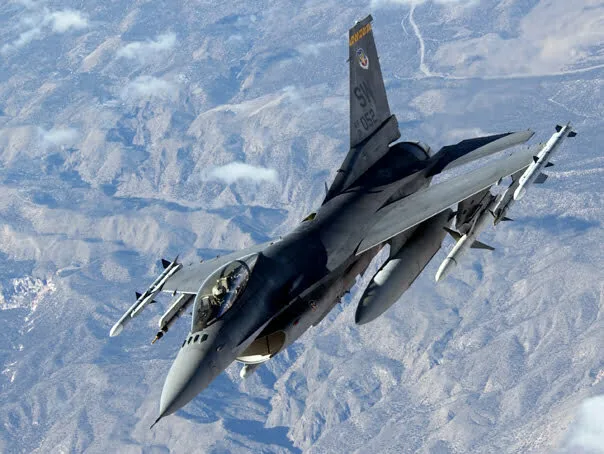 US-DEFENSE-F16