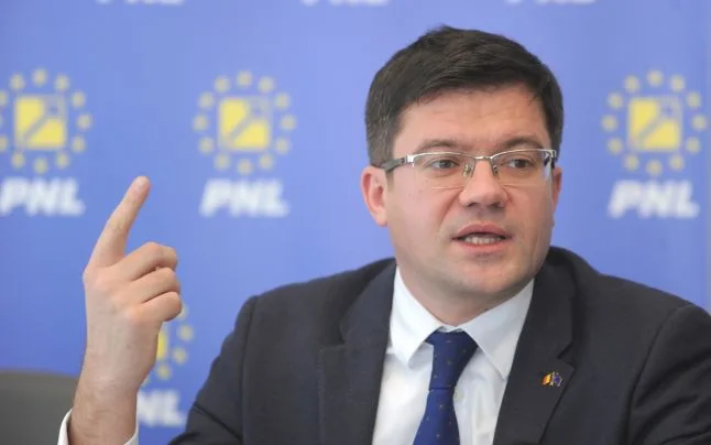 Salubrizarea arterelor din Capitală ar reduce cu 42 % concentraţiile de PM10