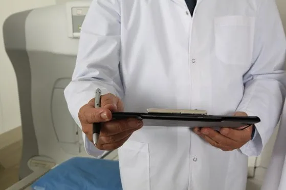 doctor-1228627-1920