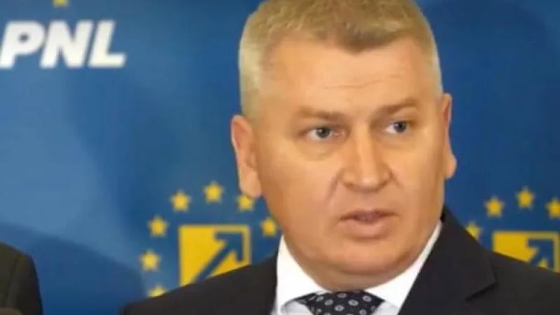 Roman (PNL): Amendament – cetăţenii cu viză de flotant de minim 60 de zile pot vota în localitatea respectivă