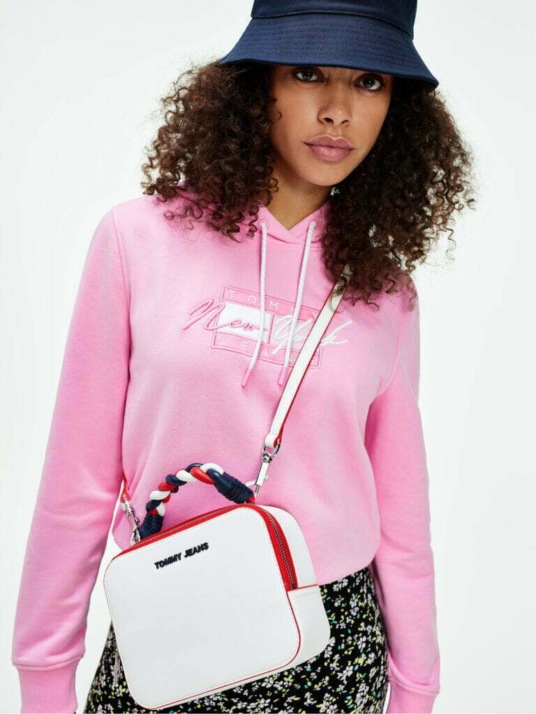 foto-3-tommy-jeans