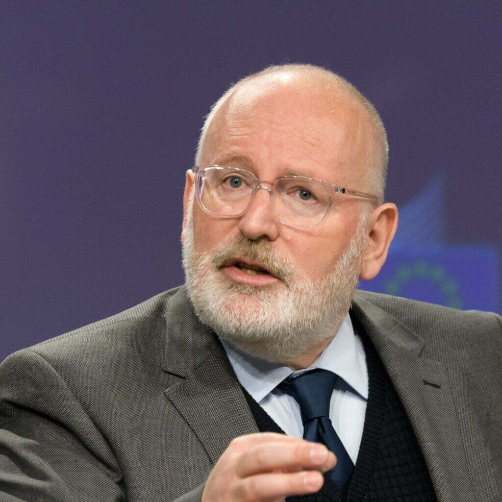 Press conference by Frans Timmermans, First Vice-President of the EC, and Vĕra Jourová, Member of the EC, on the Commission proposal concerning the protection of whistleblowers