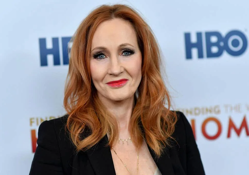 J.K. Rowling susţine că a avut COVID-19 şi s-a recuperat ”complet”