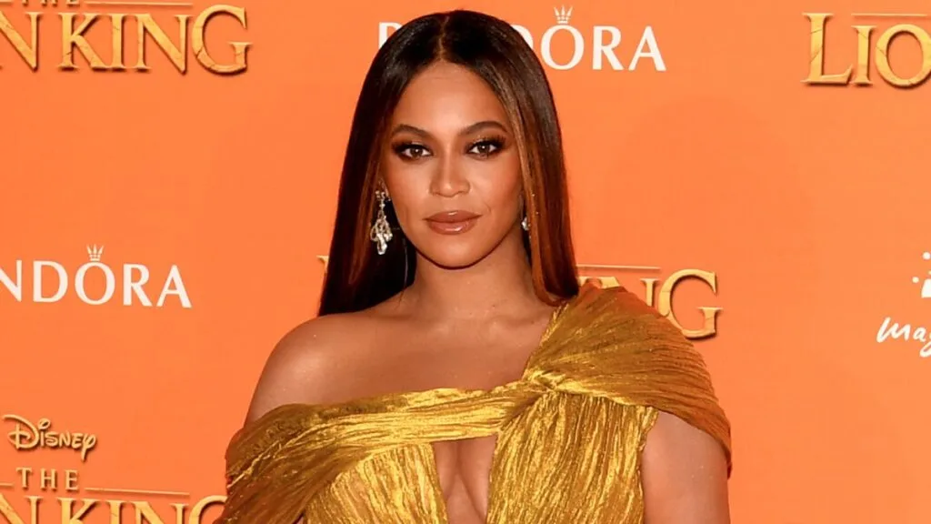 https___cdn.cnn_.com_cnnnext_dam_assets_200531232831-beyonce-london-2019