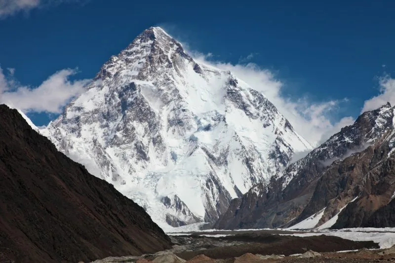 Şapte persoane dispărute după o avalanşă în Himalaya