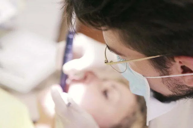 Tot ce trebuie sa stii despre implantul dentar: pret si beneficii
