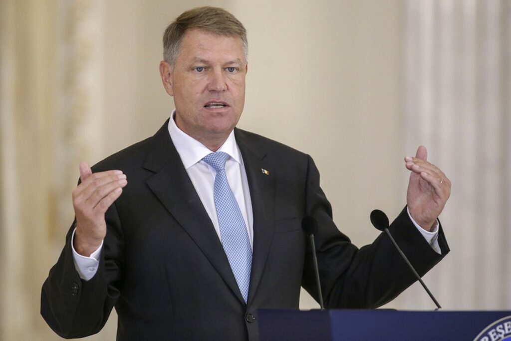 klaus-iohannis-se-va-intalni-cu-liderul-aliantei-albastru-si-alb