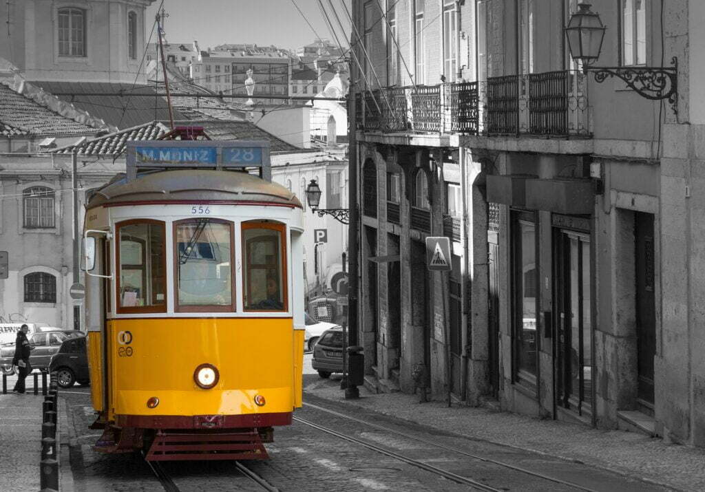 lisbon-2543511_1920