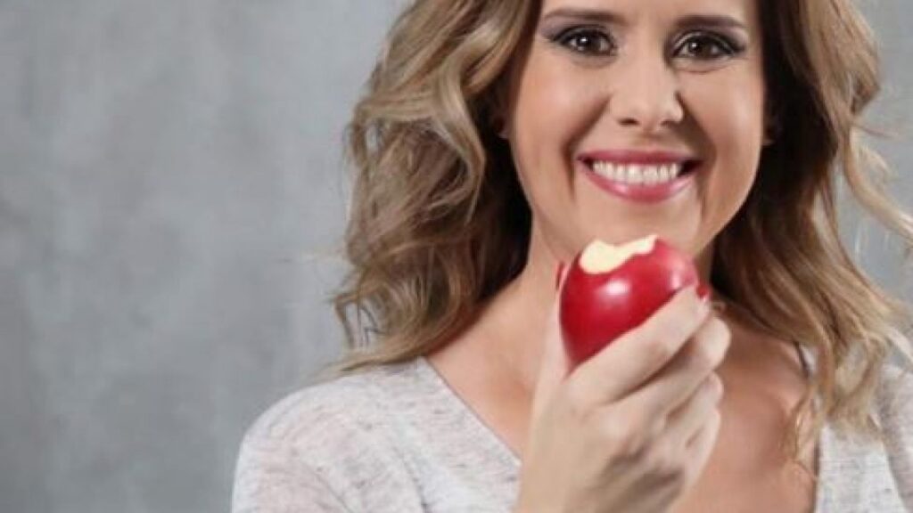 mihaela-bilic-nutritionist-1280x720