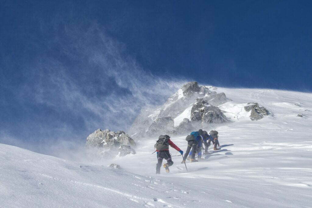 mountaineering-2124113_1920