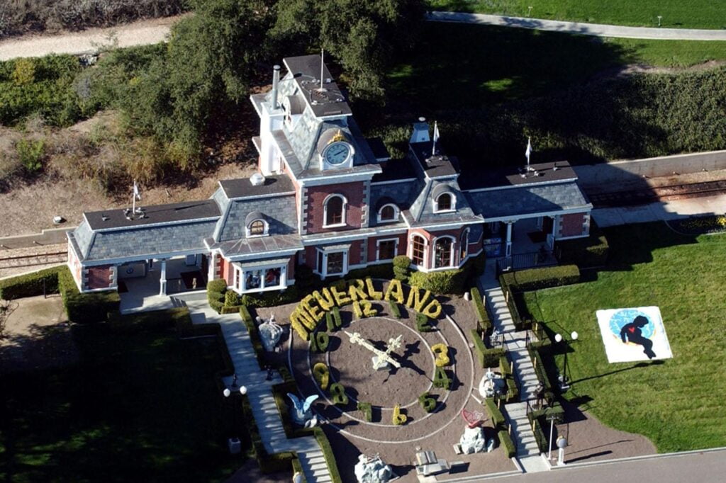 neverland-ranch-04