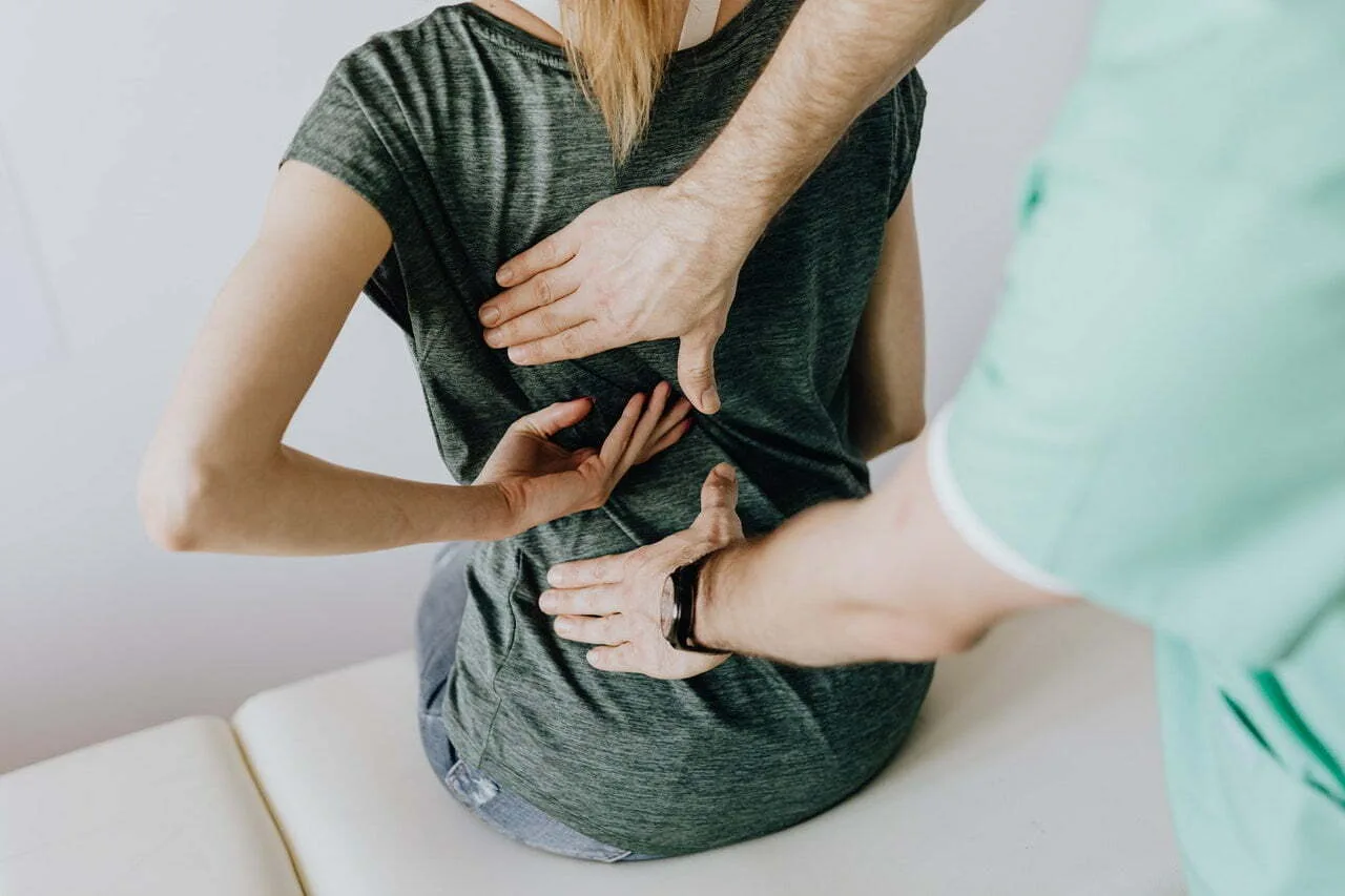 Hiperlordoza lombară: Top 5 exerciții pentru recuperare