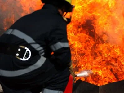 IGPR: O autospecială a Poliției a luat foc pe A2. Nu s-au înregistrat victime.