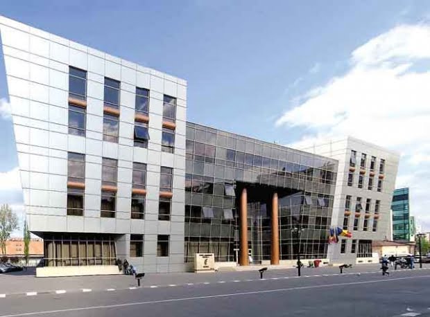 Primăria sectorului 2 are de luni un defibrilator extern automat
