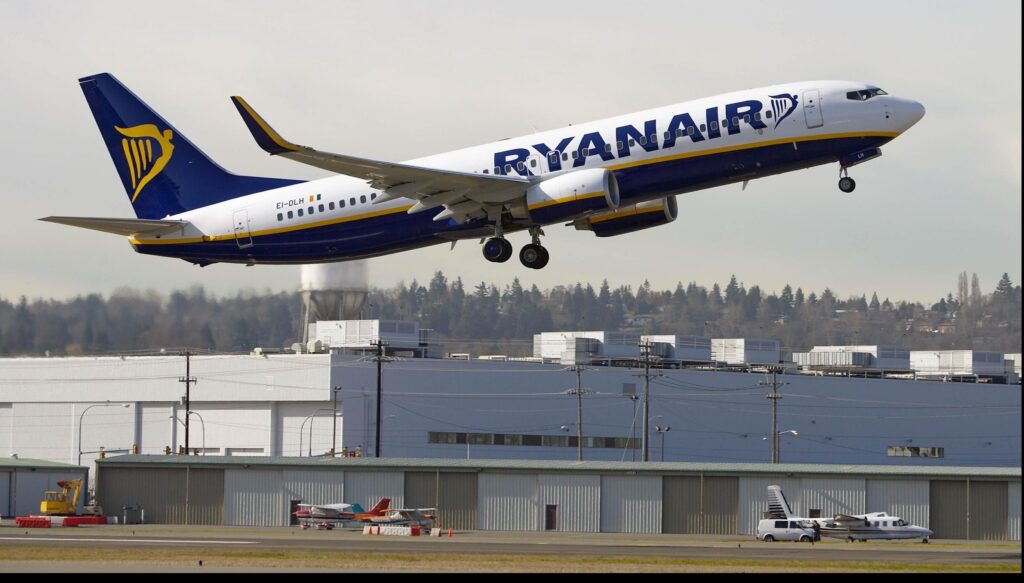 ryanair_aircraft_11_69538800-scaled