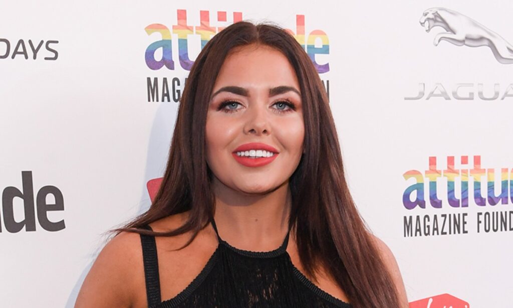 scarlett-moffatt-1-t