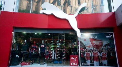 Kering vinde o participație de 5,9% la Puma pentru 772 milioane dolari