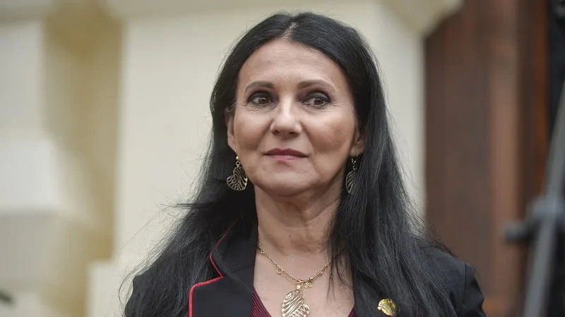 Sorina Pintea afirmă că s-a retras din spaţiul public din cauza unei boli autoimune