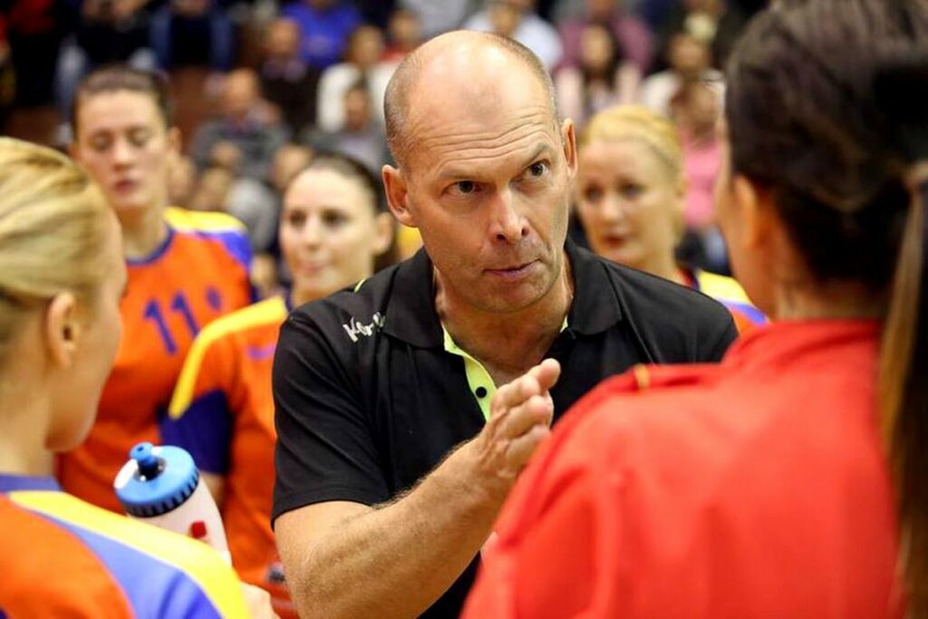 tomas-ryde-va-fi-viitorul-antrenor-al-lui-csm-bucuresti-2