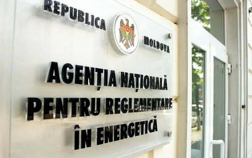 ANRE informează consumatorii ce paşi trebuie să facă pentru a-şi schimba contractul la energie