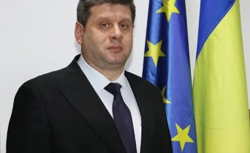 Locurile autorizate de joacă şi parcurile de distracţii