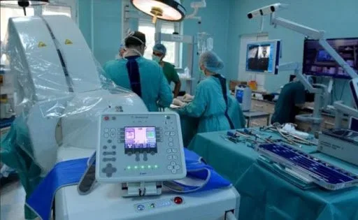 La Spitalul de Neurochirurgie din Iasi a fost operat primulpacient cu tumora cerebrala si diagnosticat cu COVID-19