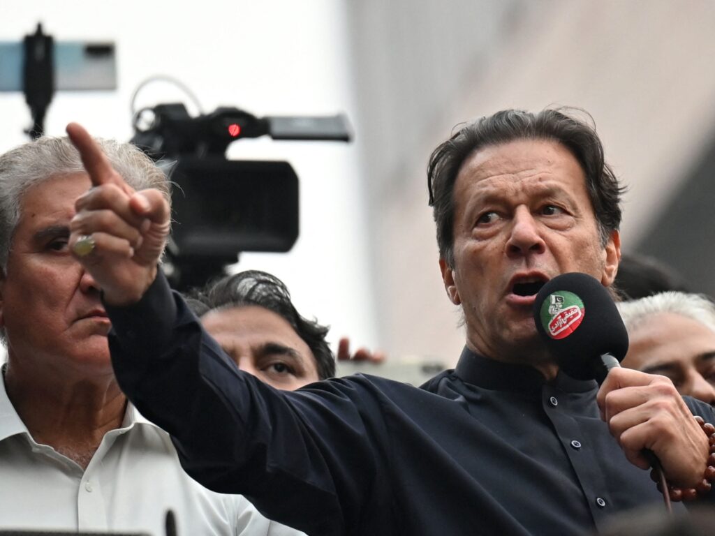 Comisia Electorală din Pakistan începe procesul de retragere a lui