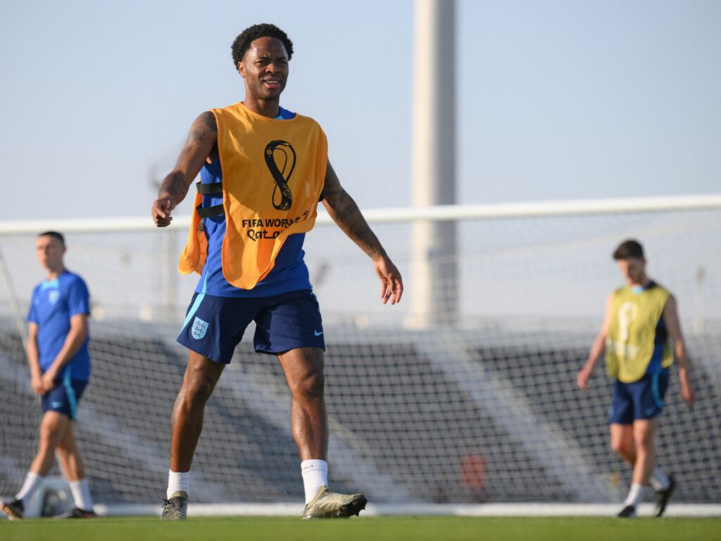 Sterling vizează revenirea la Cupa Mondială după ce casa familiei