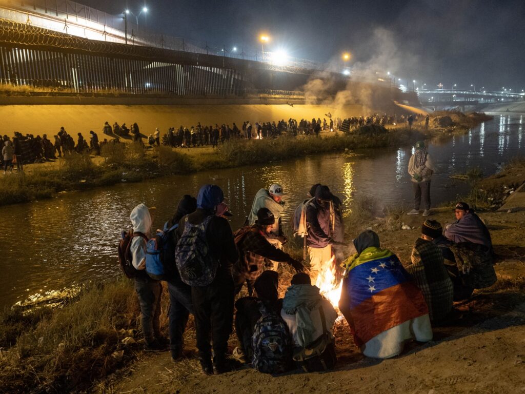 Curtea Supremă a SUA menține controversatul titlu 42 Politica de