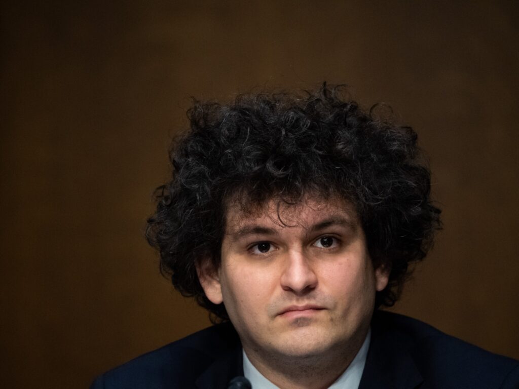 Parlamentarii americani se grăbesc să renunțe la contribuțiile fondatorului FTX
