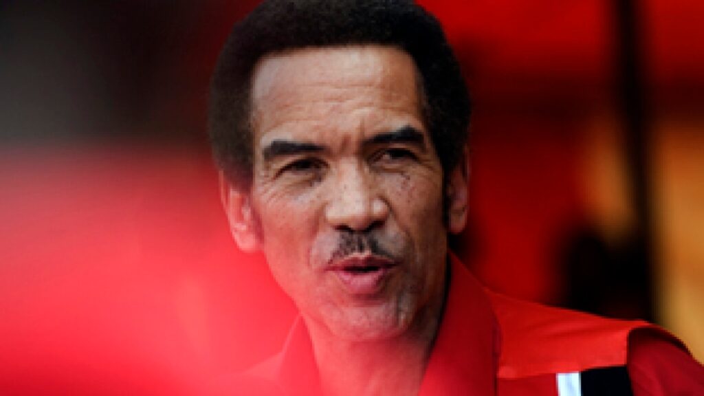 Fostul președinte al Botswanei Khama contestă mandatul de arestare: avocat
