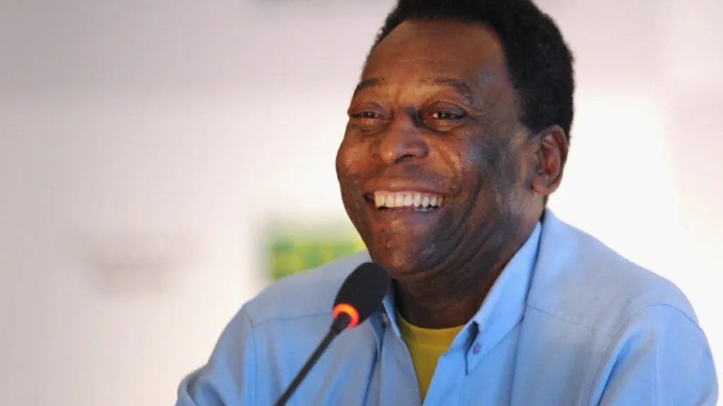 Familia se adună la patul lui Pelé în spitalul din