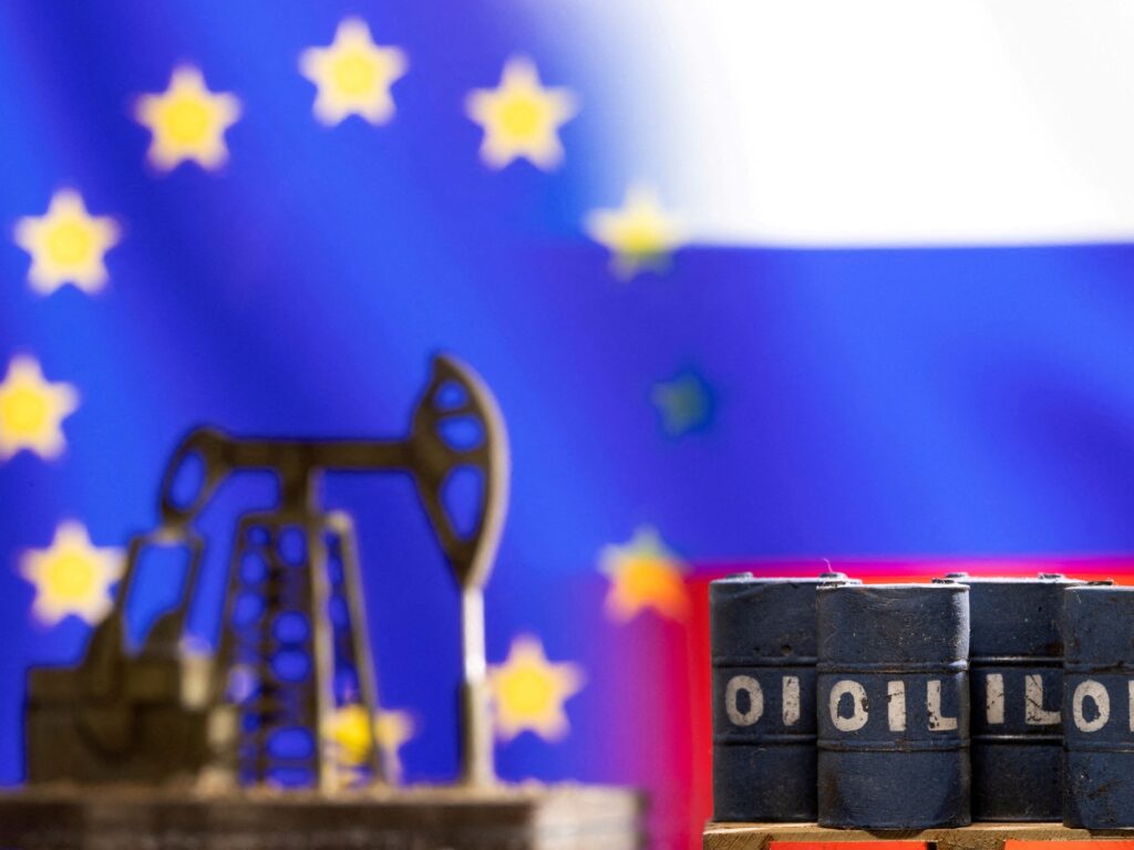 Războiul Rusia-Ucraina: intră în joc plafonul de preț al petrolului